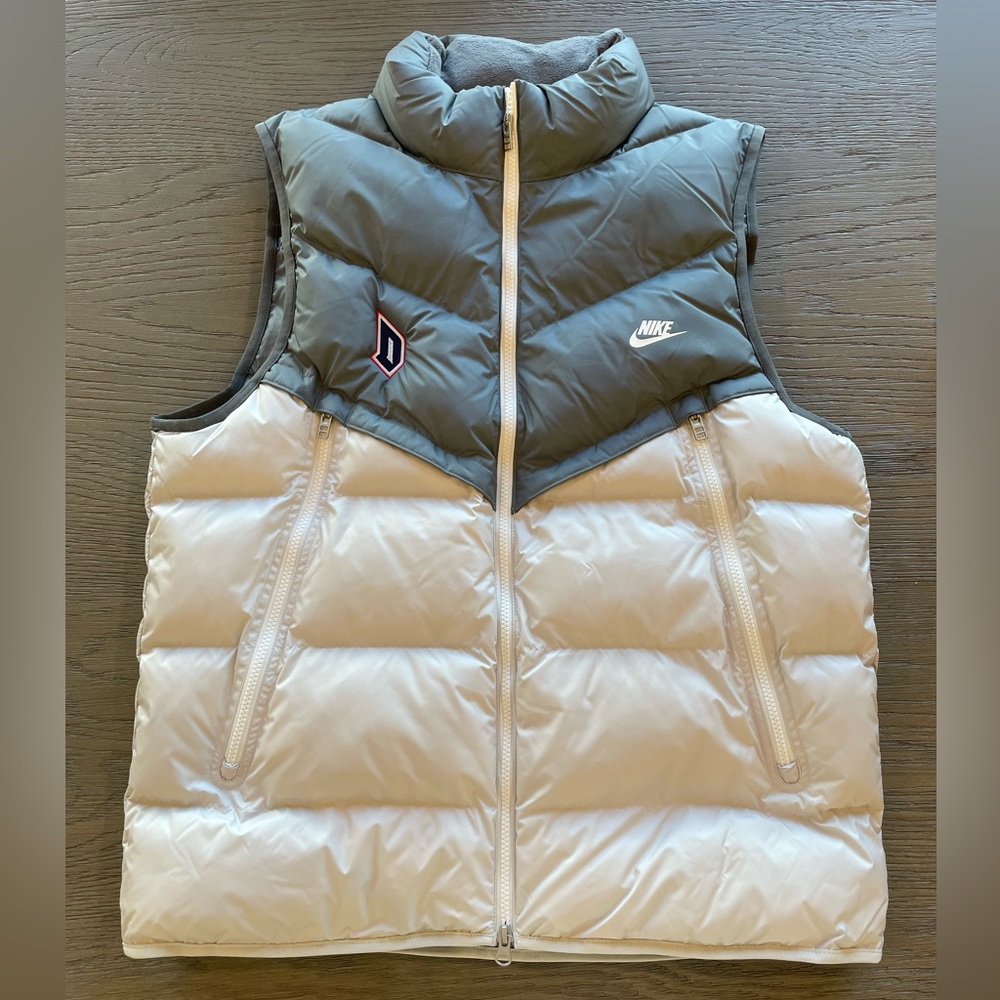NWT Men’s Nike Duquesne Puffer Vest